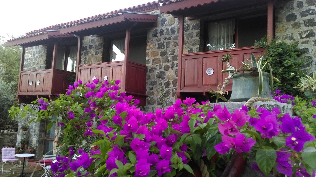 Karaburun Bahce Bed & Breakfast Exterior photo